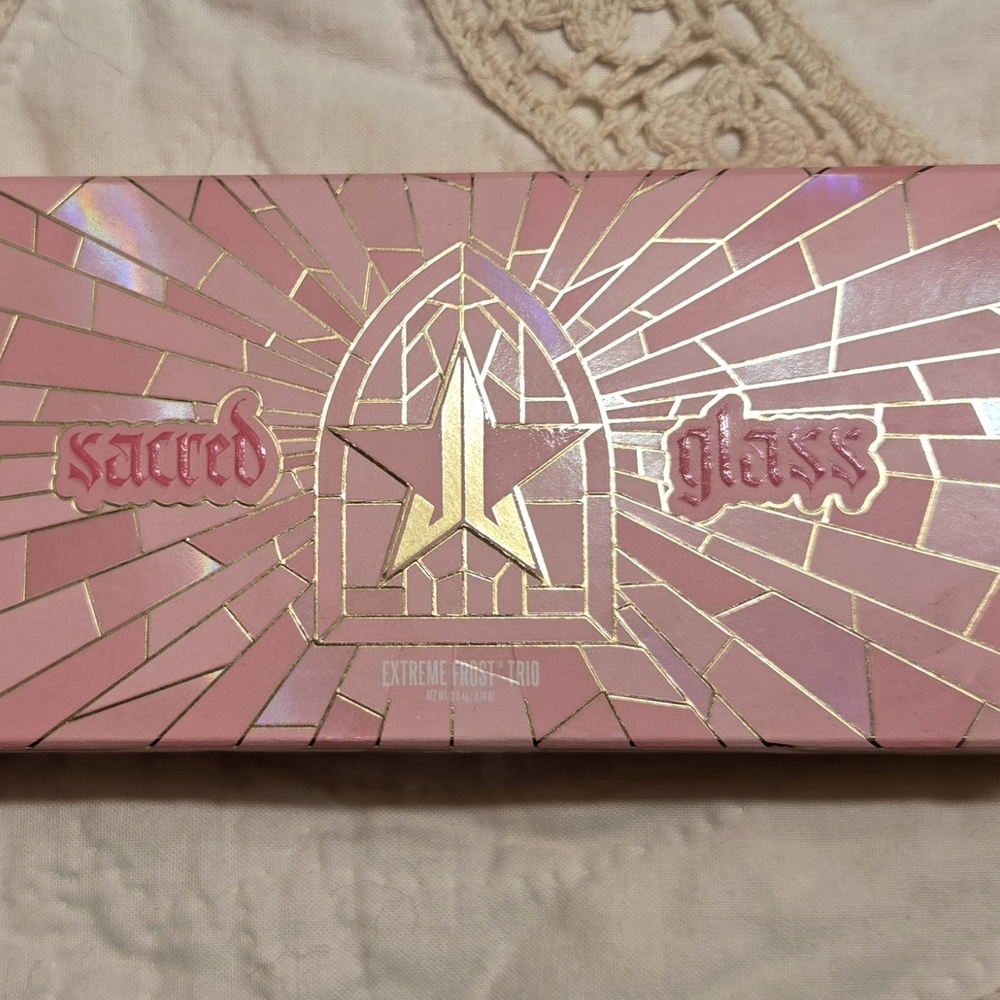 ⭐️Jeffree Star "Sacred Glass" Frosted Highligter Palette⭐️